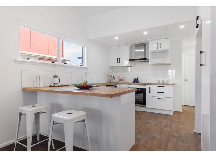  at 7 Lippiatt Road, Otahuhu, Auckland