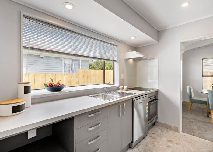  at 41A Dundale Avenue, Blockhouse Bay, Auckland