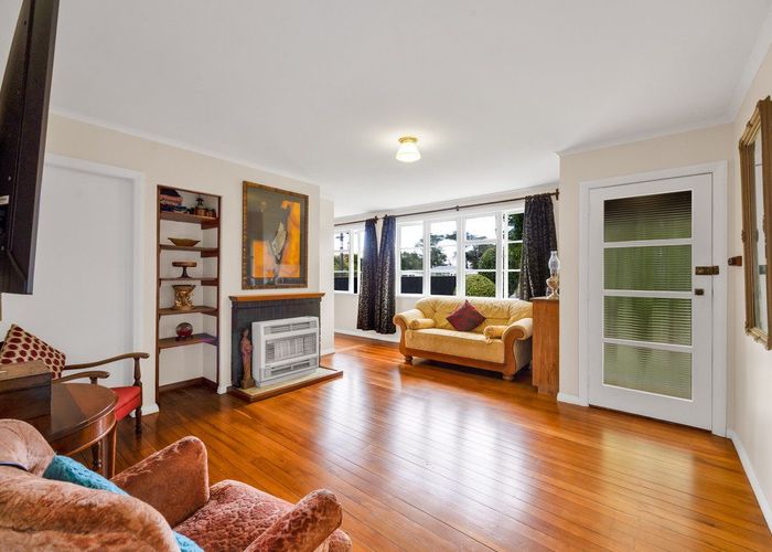  at 16 Egmont Street, Kaponga, Hāwera