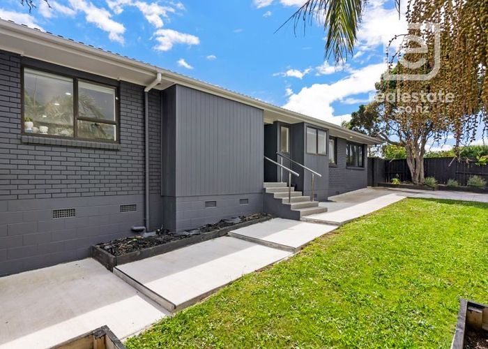  at 1/131 Botany Road, Botany Downs, Manukau City, Auckland