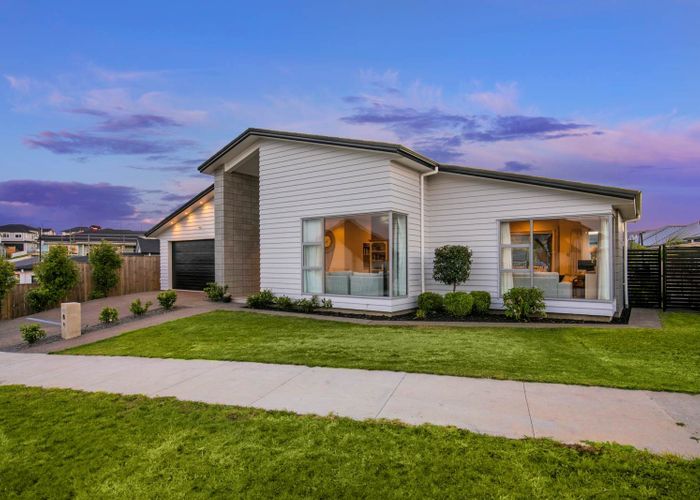  at 8 Davey Crescent, Orewa, Orewa