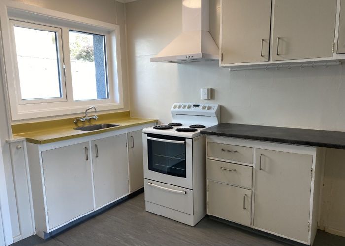  at 2/35 Dunns Street, Silverstream, Upper Hutt, Wellington