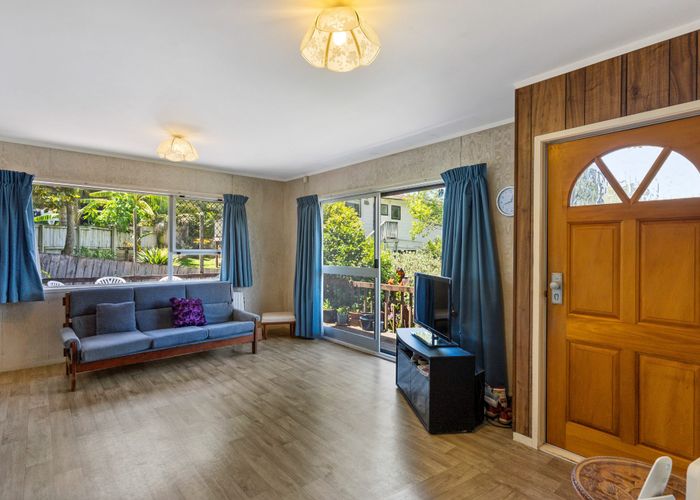  at 2/63 John Downs Drive, Browns Bay, Auckland