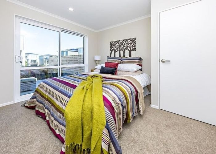  at 10 Panakenake Way, Flat Bush, Manukau City, Auckland
