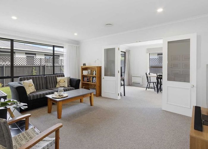  at 294b Wairakei Rd, Burnside, Christchurch City, Canterbury