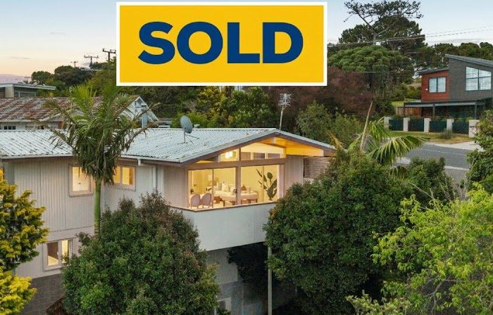  at 1/114 Sunrise Avenue, Mairangi Bay, Auckland