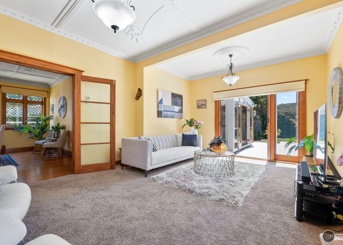  at 1 St Albans Grove, Woburn, Lower Hutt
