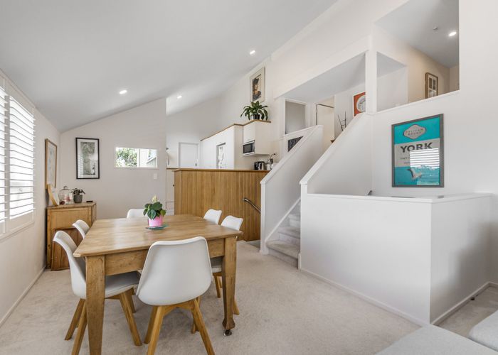  at 12 Winhall Rise, Remuera, Auckland