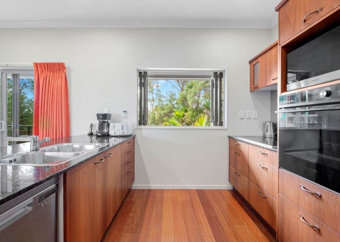  at 464 Sunnyside Road, Albany