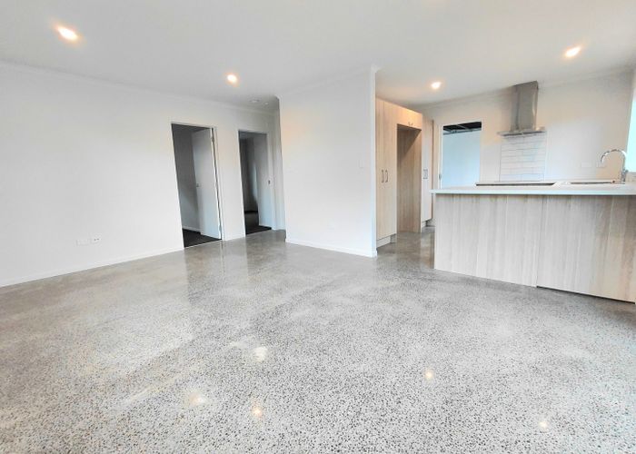  at 383b West Coast road, Glen Eden, Waitakere City, Auckland