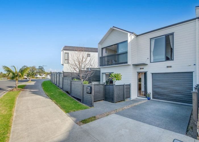  at 12 Owen Chapman Drive, Red Beach, Red Beach