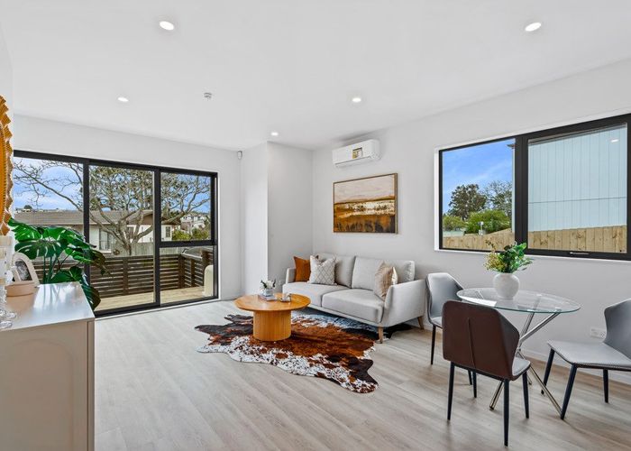  at 56 Oreil Avenue, West Harbour, Waitakere City, Auckland