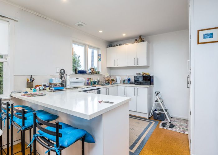  at 5 Trinidad Road, Sunnynook, North Shore City, Auckland