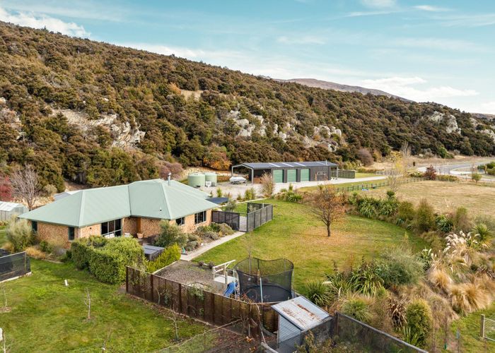  at 5 Pukekowhai Drive, Queensberry, Cromwell