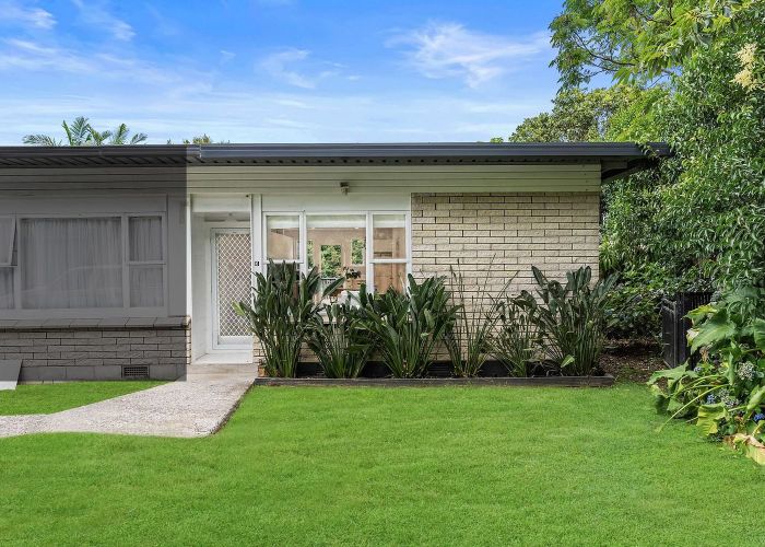  at 6/134 Edmonton Road, Te Atatu South, Auckland