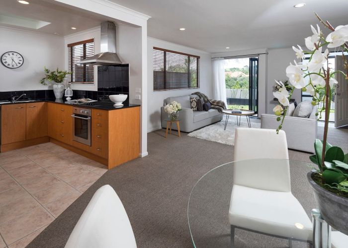  at 2/27 Kellaway Drive, East Tamaki, Manukau City, Auckland