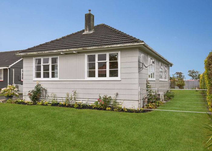  at 18 Tweed Street, Roslyn, Palmerston North