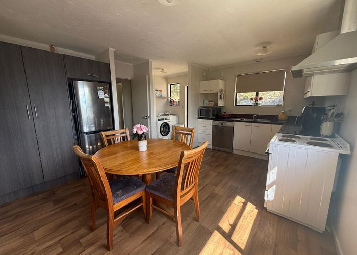  at 39 Omapere Street, Whitby, Porirua, Wellington