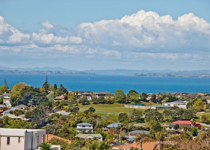  at 76 Fitzwilliam Street, Torbay, North Shore City, Auckland