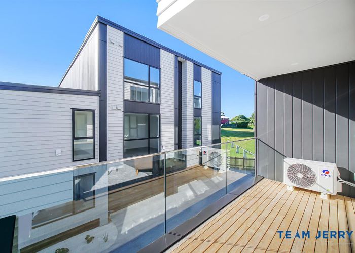  at 5/115 Tripoli Road, Panmure, Auckland City, Auckland