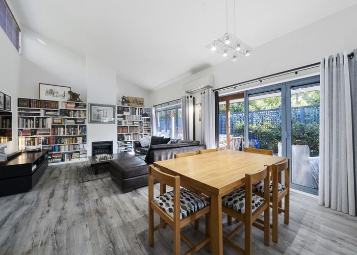  at 82 Te Moana Road, Waikanae Beach, Waikanae