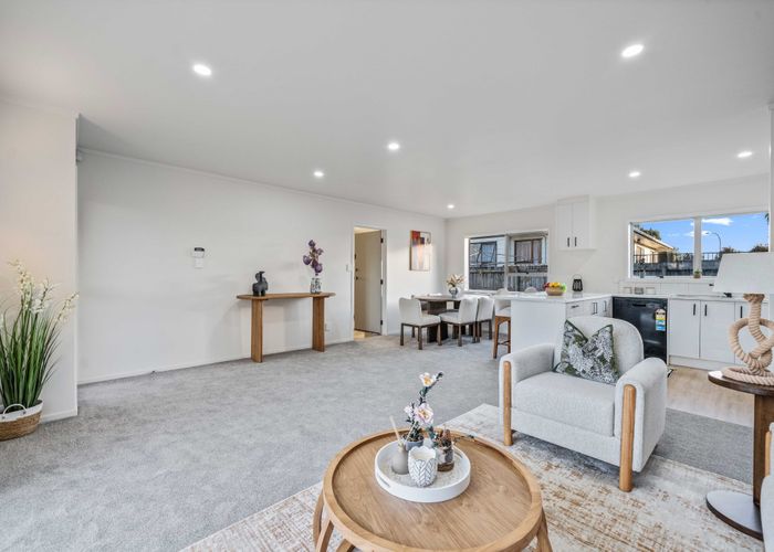  at 2/24 Waimana Road, Conifer Grove, Papakura, Auckland