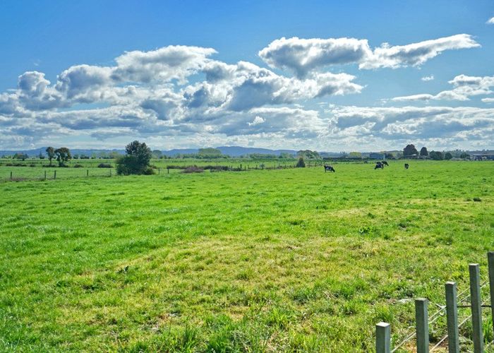  at 74B Pukehina Parade, Pukehina, Te Puke