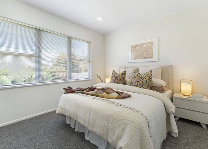  at 12 Kiernan Place, Kelston, Waitakere City, Auckland