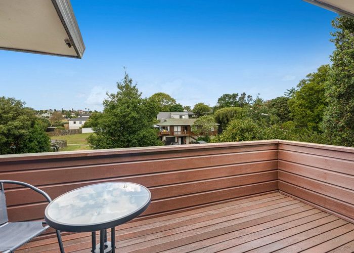  at 32 Unsworth Drive, Unsworth Heights, North Shore City, Auckland