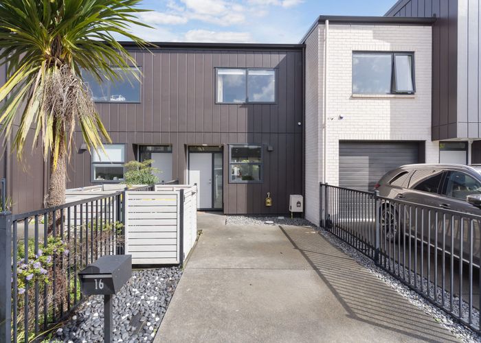  at 16 Rorida Lane, Flat Bush, Manukau City, Auckland
