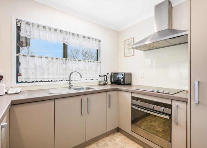  at 1/32 Gibbons Street, Upper Hutt Central, Upper Hutt