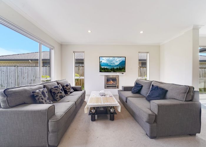  at 75 Castellina Drive, Karaka, Papakura