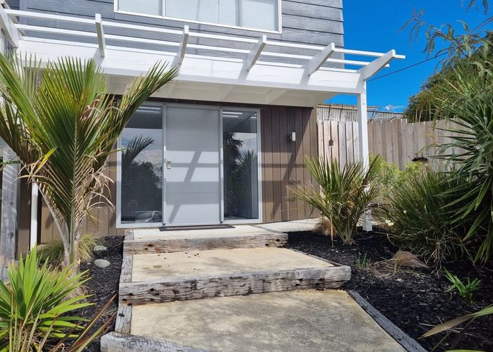  at 6 Woodlands Avenue, Snells Beach, Snells Beach
