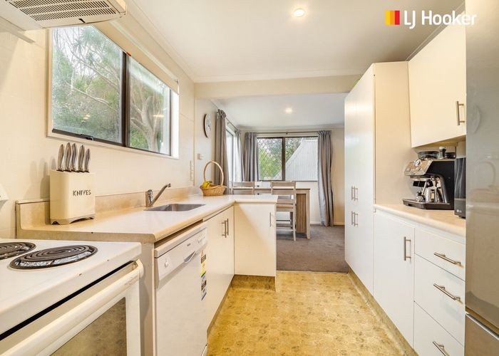  at 27 Glenross Street, Glenross, Dunedin