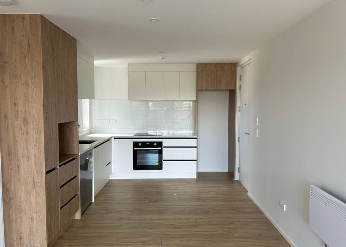  at 5/12 Treasure Lane, Te Atatu South, Waitakere City, Auckland