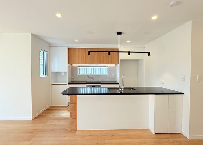  at 20D Edwards Ave, Henderson, Waitakere City, Auckland