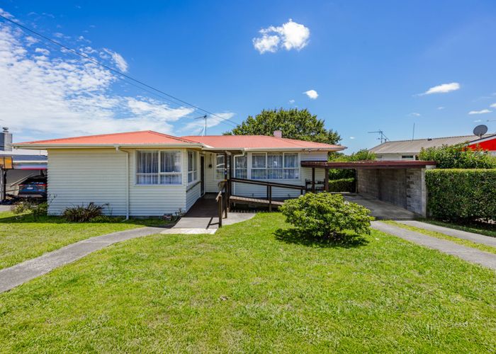  at 9 Boakes Road, Mount Wellington, Auckland City, Auckland