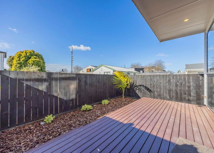  at 7/21 Peachgrove Road, Te Atatu Peninsula, Waitakere City, Auckland