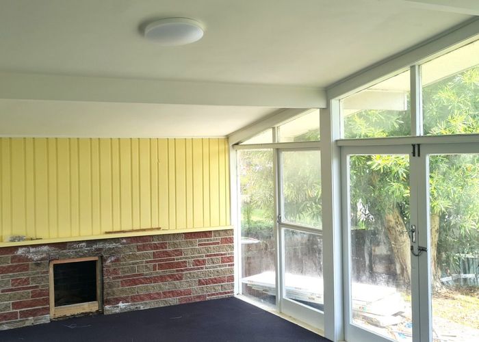  at 4 Jukes Place, Otara, Manukau City, Auckland