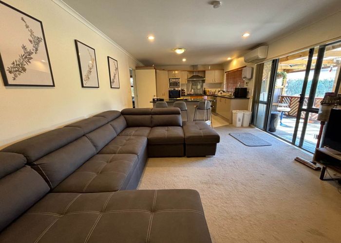  at 32 Topland Drive, Flat Bush, Manukau City, Auckland
