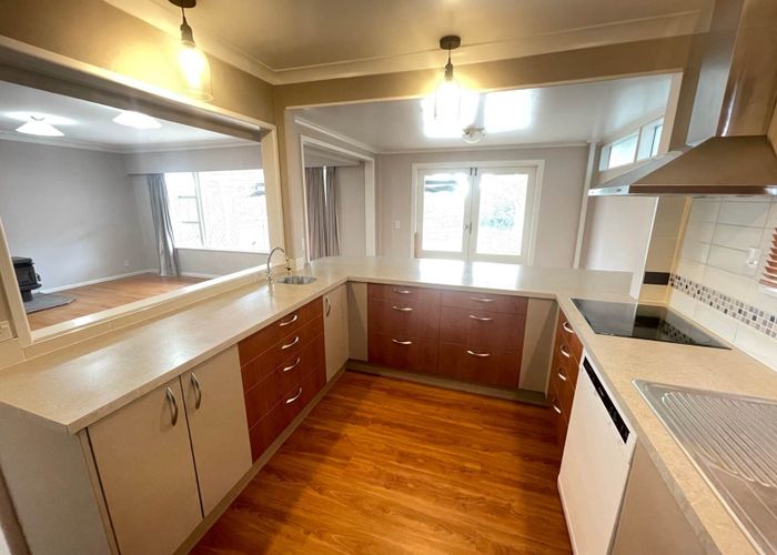  at 17 Rodney Street, Howick, Auckland