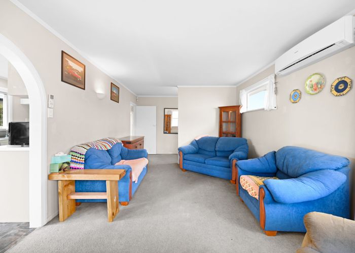  at 15 Joanna Place, Deanwell, Hamilton, Waikato
