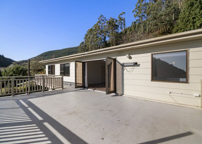  at 2/67 Robinson Road, The Brook, Nelson