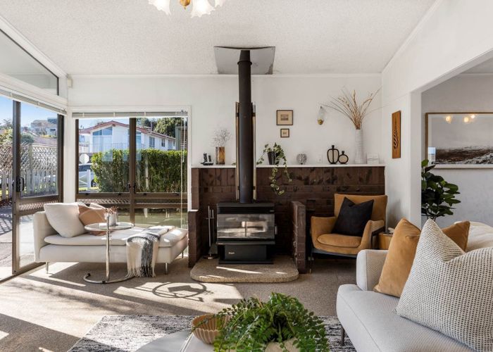  at 32 Lewisham Street, Highland Park, Auckland