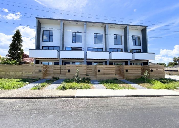  at 4/30 Bowater Place, Manurewa, Manukau City, Auckland