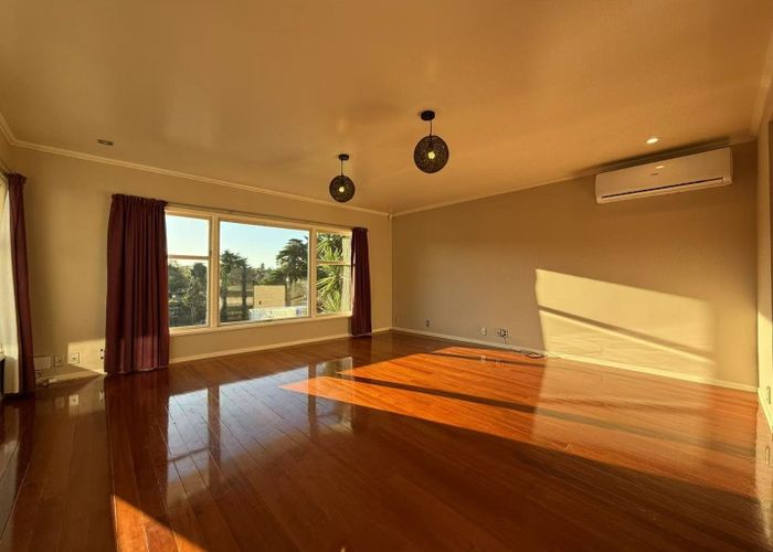  at 4 Tomo Street, New Lynn, Waitakere City, Auckland
