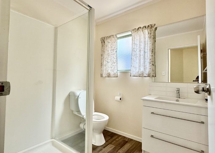  at 74 Advene Road, Cockle Bay, Manukau City, Auckland