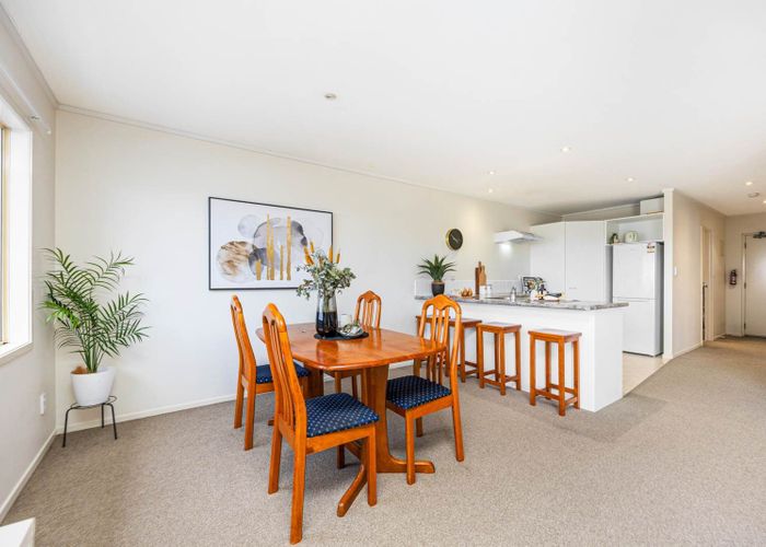  at 11/39 Mt Eden Road, Grafton, Auckland City, Auckland