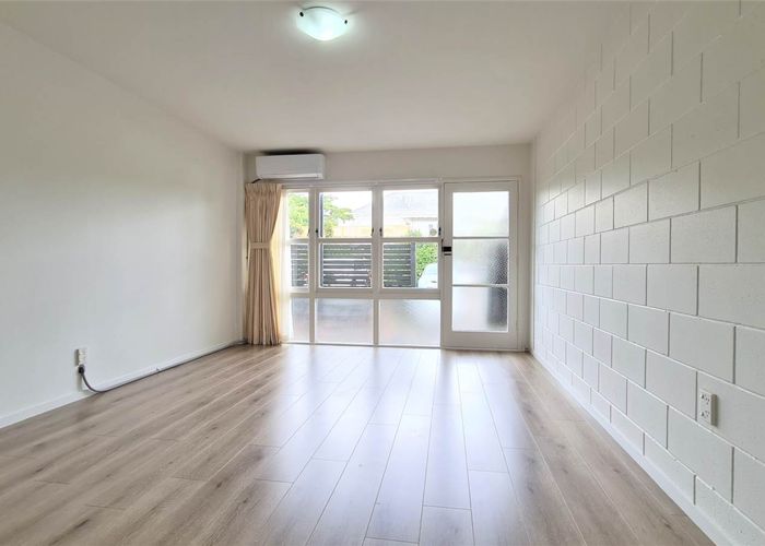  at 5/11 Tawera Road, Greenlane, Auckland