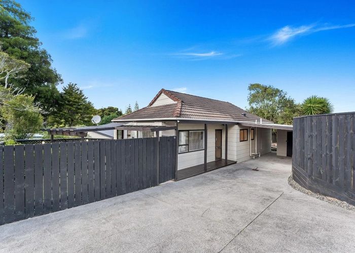  at 2/1B Eugenia Rise, Totara Heights, Manukau City, Auckland